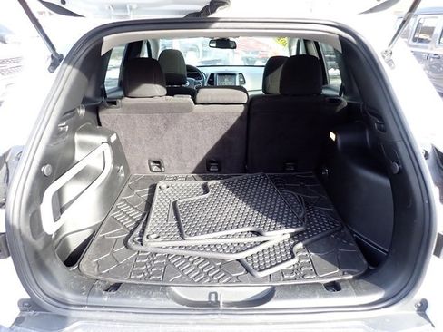 Certified 2017 Jeep Cherokee 75th Anniversary image 6