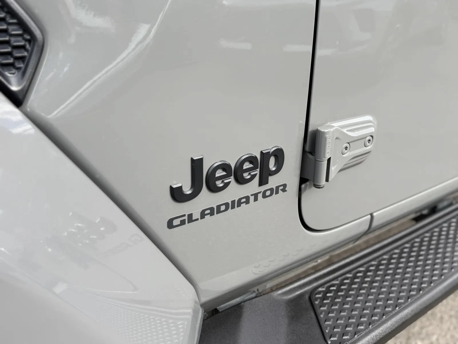 Used 2022 Jeep Gladiator Overland AWD/4WD image 42