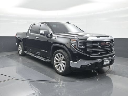 Used 2024 GMC Sierra 1500 SLT RWD image 8