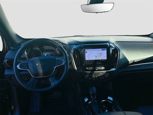 Used 2023 Chevrolet Traverse RS image 23