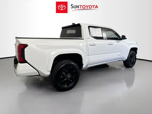 Used 2025 Toyota Tacoma SR5 image 4