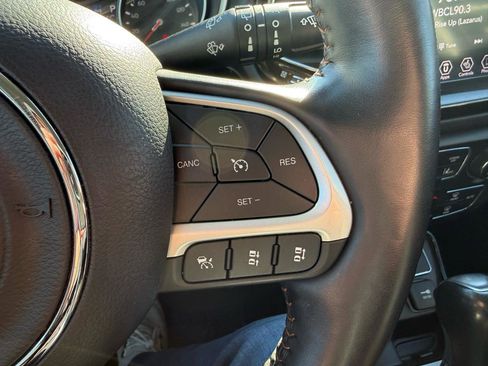 Used 2021 Jeep Compass Limited image 13