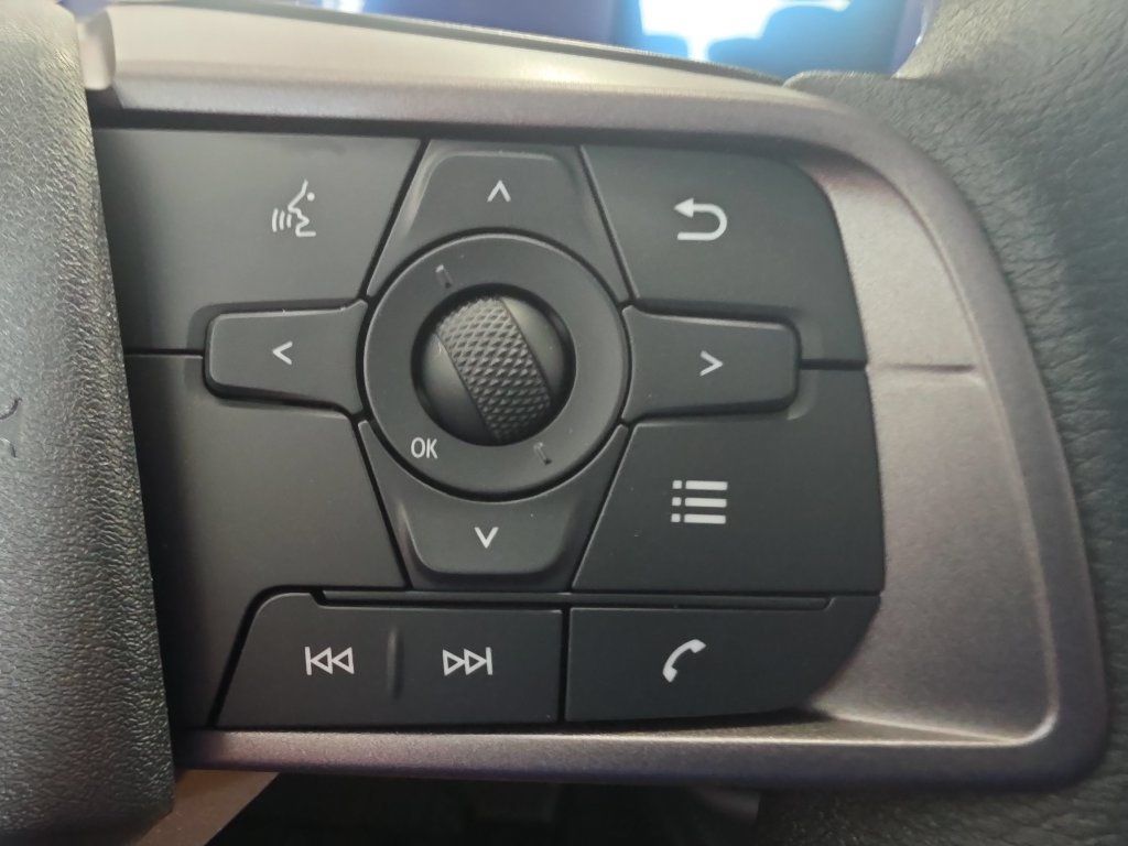 New 2027 Nissan Sentra SV w/ Floor Mat Package FWD image 32