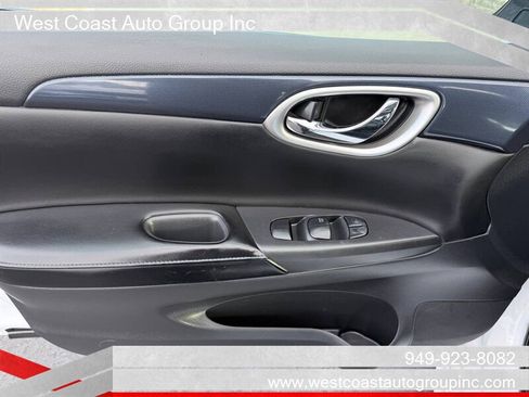 Used 2019 Nissan Sentra SR w/ Premium Package (SR) FWD image 15