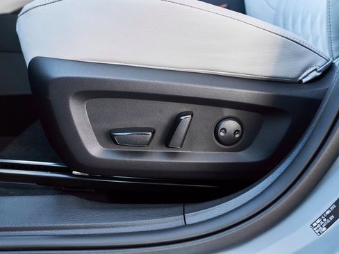 New 2026 Mitsubishi Outlander SEL image 22