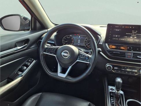 Certified 2024 Nissan Altima 2.0 SR image 15