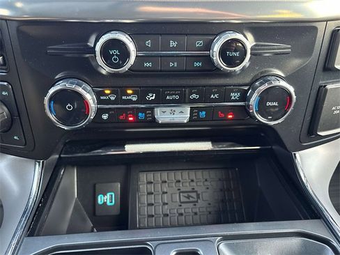 Used 2024 Ford F150 Lariat w/ FX4 Off-Road Package image 26