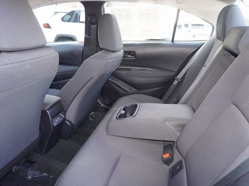 Certified 2025 Toyota Corolla LE image 9