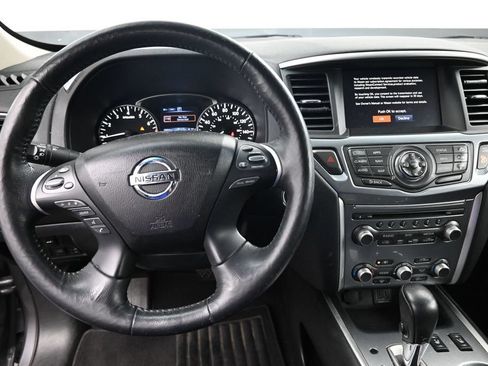 Used 2019 Nissan Pathfinder SL AWD/4WD image 23