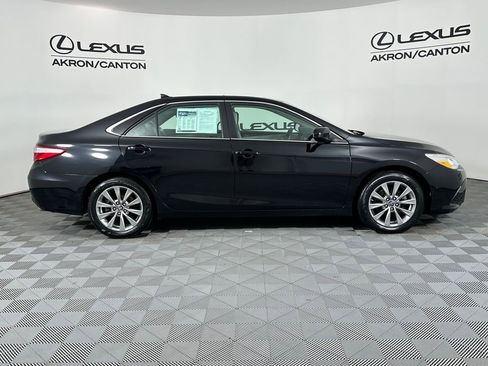 Used 2017 Toyota Camry XLE w/ Advanced Technology Package FWD image 6