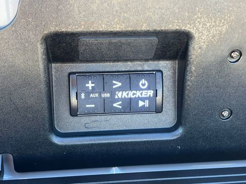 Used 2024 GMC Sierra 1500 AT4X AWD/4WD image 17