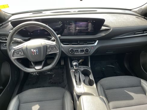 Used 2024 Buick Envista Preferred w/ Convenience I Package image 5