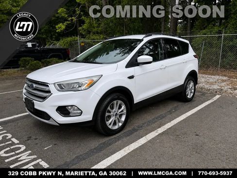 Used 2017 Ford Escape SE w/ Equipment Group 201A AWD/4WD image 1