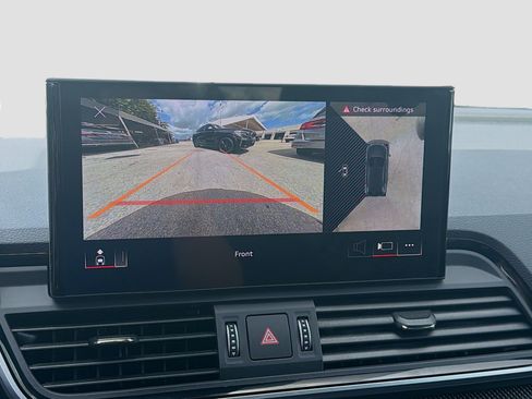 Used 2024 Audi SQ5 Premium Plus image 12
