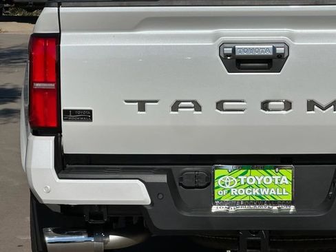 New 2026 Toyota Tacoma Limited AWD/4WD image 5
