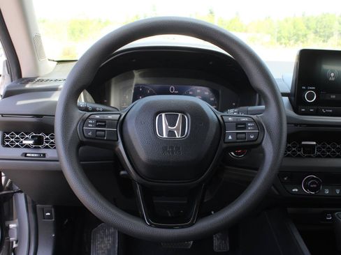 Used 2024 Honda Accord EX image 9