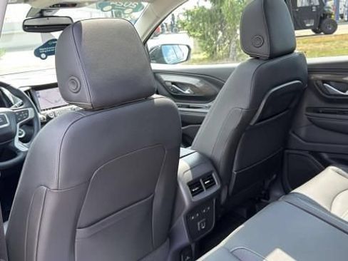 Certified 2024 GMC Terrain Denali w/ Denali Premium Package AWD/4WD image 33
