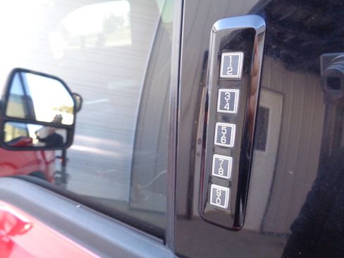 Used 2023 Ford F350 Lariat w/ Lariat Ultimate Package image 29