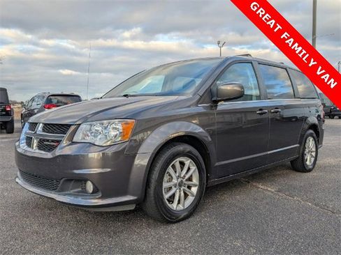 Used 2019 Dodge Grand Caravan SXT image 10