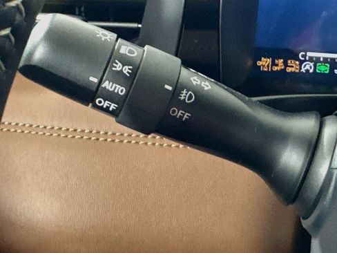 Used 2026 Subaru Outback Touring XT AWD/4WD image 12