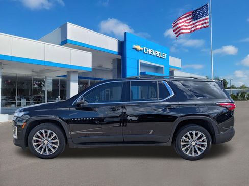 Used 2023 Chevrolet Traverse LT image 7
