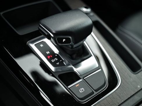 Used 2022 Audi Q5 2.0T Premium image 39