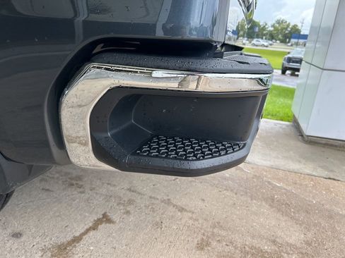 Used 2020 GMC Sierra 1500 SLT RWD image 11