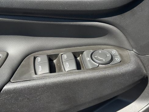 Used 2022 Chevrolet Equinox LT AWD/4WD image 13