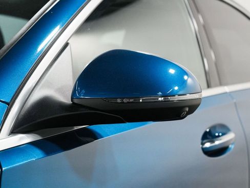 Used 2023 Mercedes-Benz C 300 4MATIC Sedan image 39