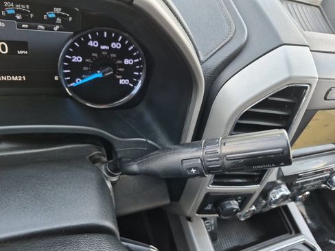 Used 2019 Ford F250 Lariat w/ Lariat Value Package AWD/4WD image 19