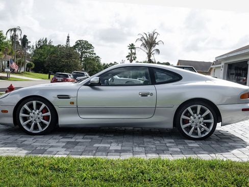 Used 2003 Aston Martin DB7 Vantage RWD image 3