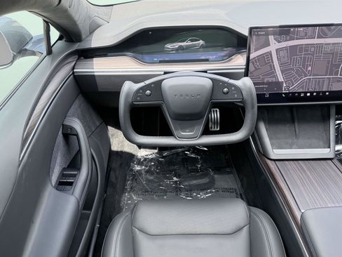 Used 2025 Tesla Model S AWD/4WD image 53
