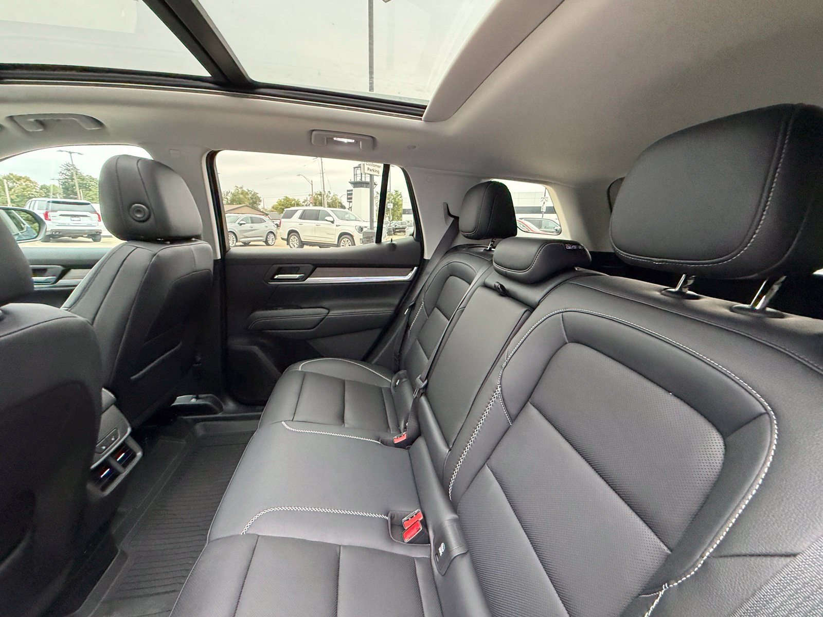 New 2027 GMC Terrain Denali AWD/4WD image 5