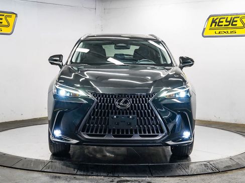 Used 2025 Lexus NX 350h AWD w/ Accessory Package (2T) image 3