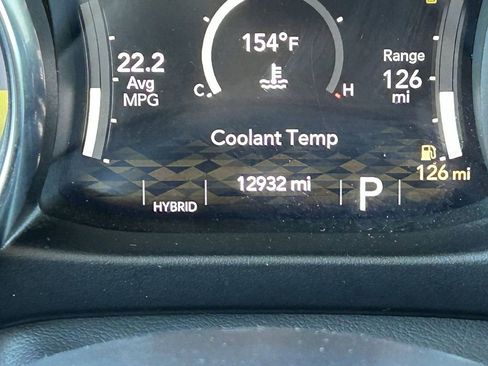 Used 2023 Jeep Wrangler Unlimited Sahara w/ Cold Weather Group image 29