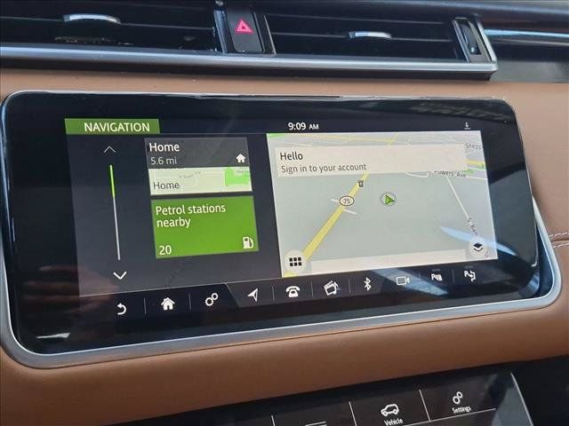 Used 2018 Land Rover Range Rover Velar AWD/4WD image 17