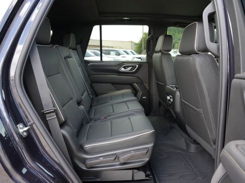 Used 2023 GMC Yukon SLT w/ SLT Premium Package RWD image 20