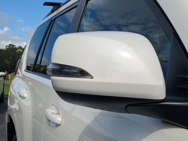 Certified 2022 Lexus GX 460 w/ Black Line Special Edition AWD/4WD image 9