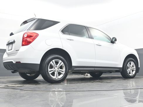 Used 2013 Chevrolet Equinox LS image 29