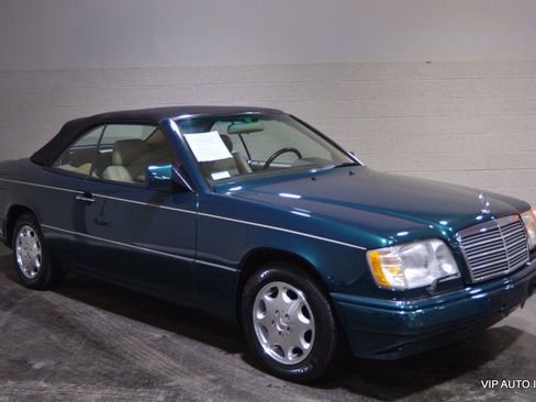 Used 1995 Mercedes-Benz E 320 Convertible image 1