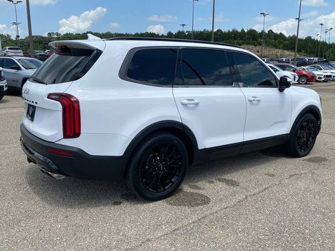 Used 2022 Kia Telluride SX w/ SX Prestige Package AWD/4WD image 6