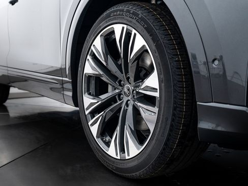 New 2026 Audi Q8 Premium Plus image 20