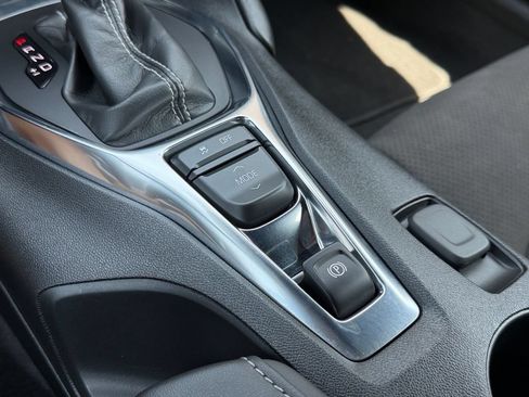 Used 2022 Chevrolet Camaro LT w/ LPO, Ground Effects Package RWD image 23