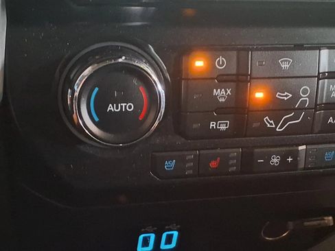 Used 2017 Ford F350 Lariat AWD/4WD image 21