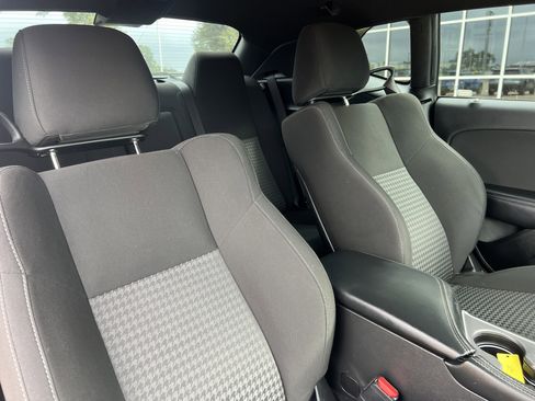 Used 2022 Dodge Challenger GT w/ Blacktop Package image 6