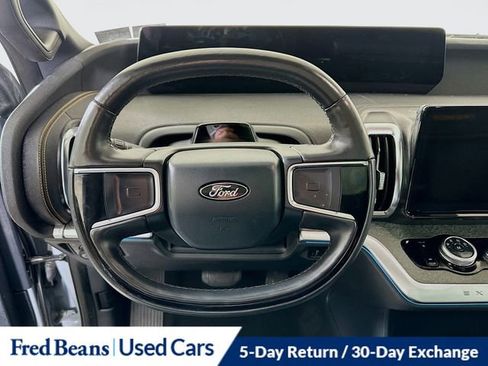 Used 2025 Ford Expedition Tremor AWD/4WD image 16