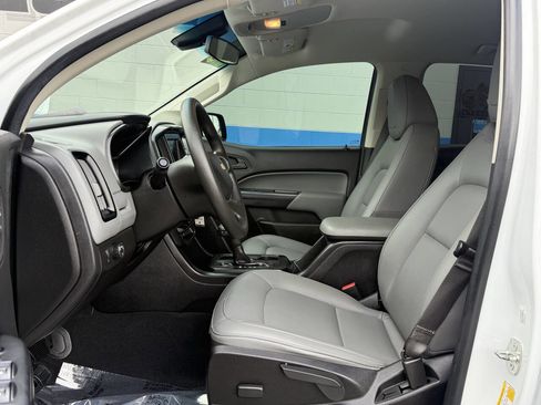 Used 2020 Chevrolet Colorado W/T w/ WT Convenience Package image 9