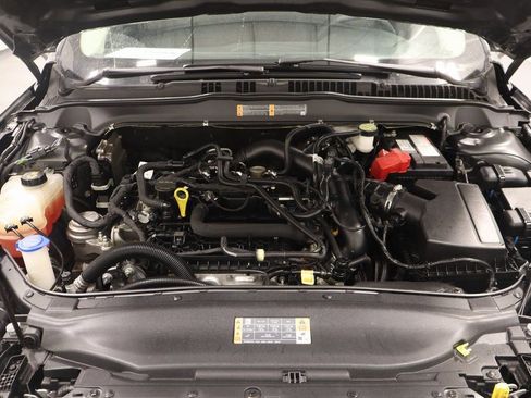Used 2019 Ford Fusion SE FWD image 23