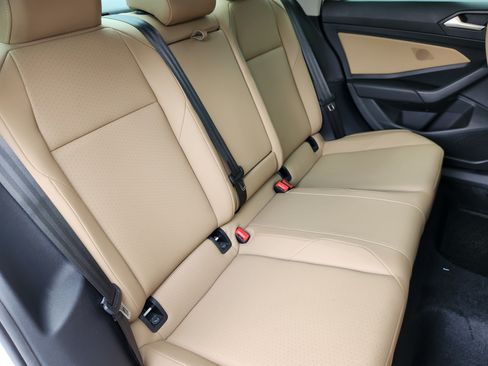 Used 2019 Volkswagen Jetta SE FWD image 16