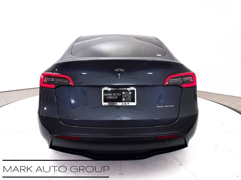 Used 2022 Tesla Model Y Long Range AWD/4WD image 16